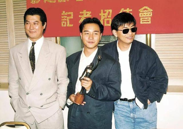 2008年肥肥葬礼上怒斥郑少秋的邓光荣究竟什么来头