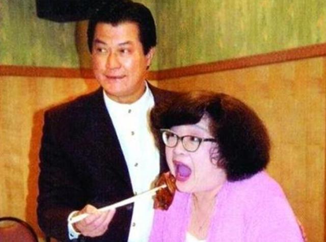 2008年沈殿霞葬礼邓光荣大骂郑少秋太渣3年后家中暴毙