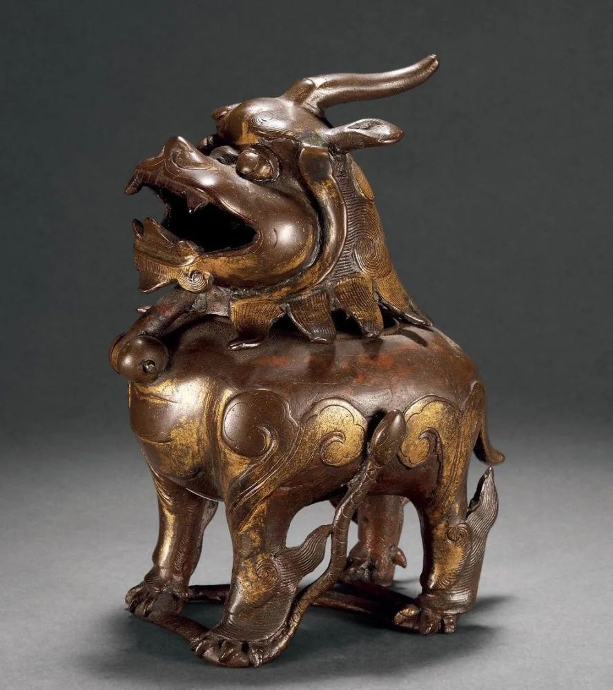 三说与" 甪端"有关,甪端是古代独角神兽,传说甪端是一种传说中的神兽