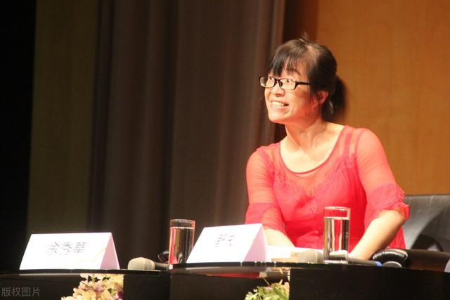 余秀华|诗人余秀华5个月内给歌手李健写4首情诗，网友：没见过这样的诗人