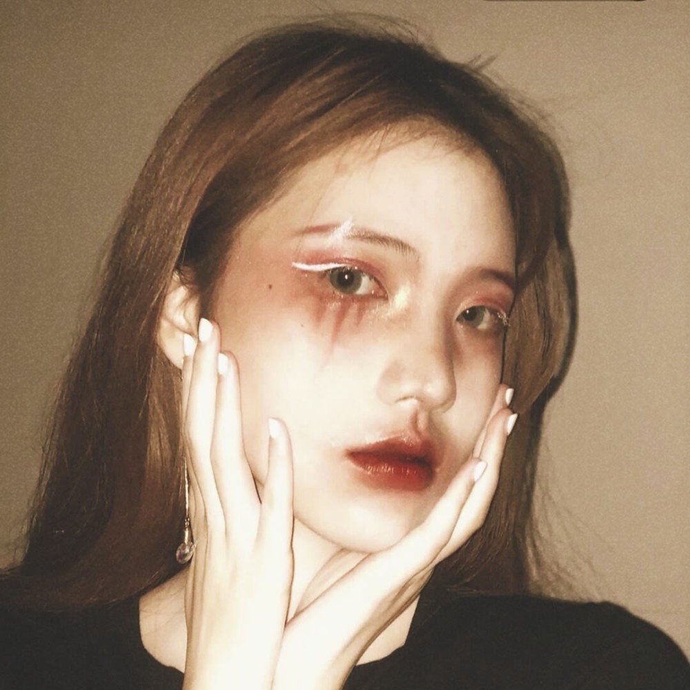 微丧优质女头·思念的风夹杂着落寞