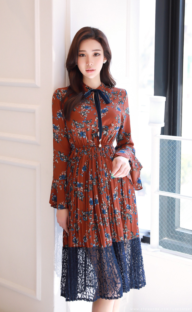 朴多贤深穗夏花绒茉卷曲及膝长裙