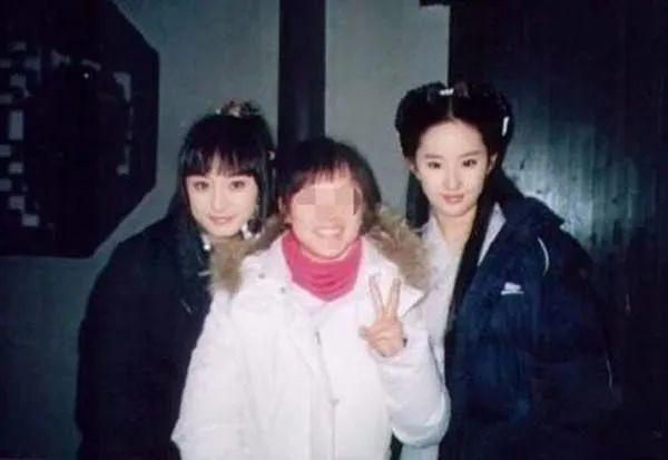 桃仔|全员带金主，怎么就是红不了？