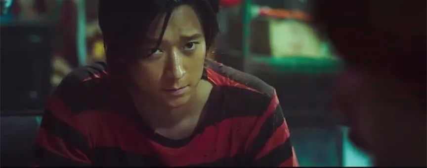 票房|《釜山行2》首映日票房占比超94％，韩国又诞生一部票房爆款！