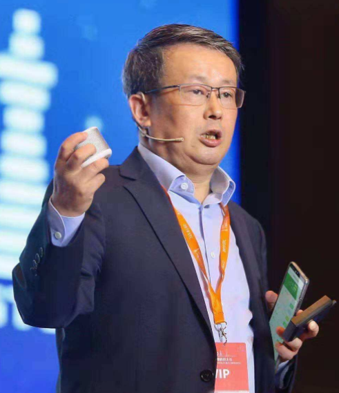 又一企业家狂发9条微博骂国足 要么胜要么死 智力不行还有理由 腾讯新闻