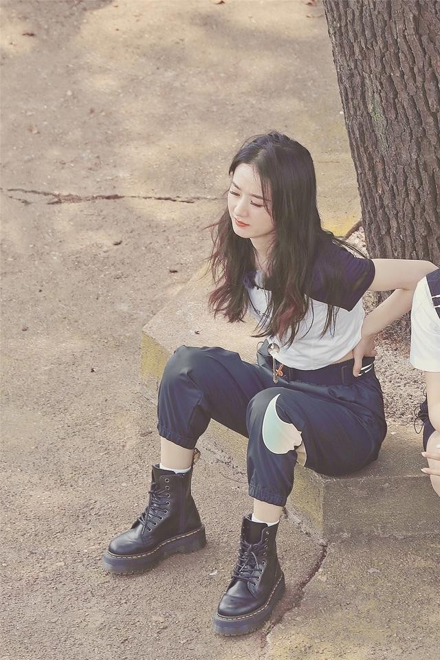 赵丽颖|赵丽颖拍综艺太拼腰伤又复发？看到照片好心疼她！