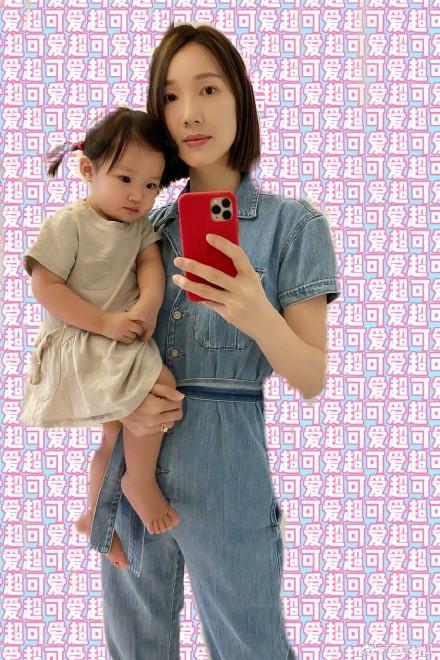 李亚男|王祖蓝二胎不止一个？李亚男晒与女儿合照：有几个兄弟姐妹都爱你