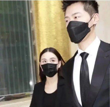 何超莲|做定赌王女婿？何超莲深夜晒窦骁健身视频，两人疑似同居