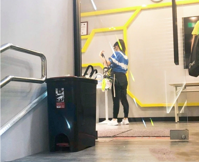 陈妍希|台媒曝陈妍希残酷瘦身法！穿劲装进出舞蹈室，一日2餐水煮饮食