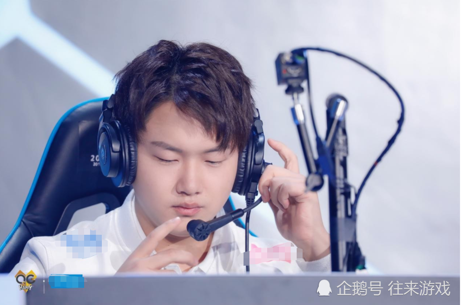 脱兔电竞最快的比分网｜Fly直播撞车被代练嘲讽，游戏结束后“就这？”