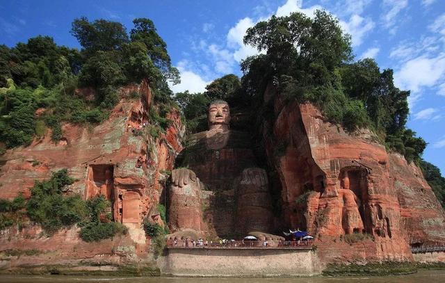 不僅樂山大佛這些樂山市的旅遊景點風景優美暑假值得一去