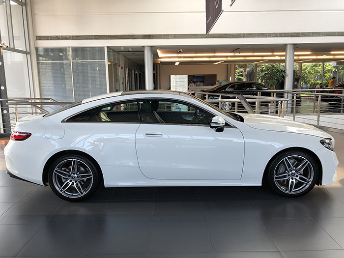 抢先看2020款奔驰e260coupe双门轿跑50万值不值