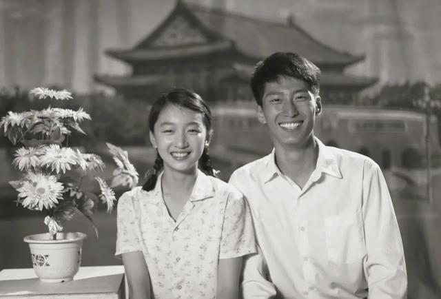 何超莲|“纯情少男”窦骁，坐稳赌王“准女婿”位子的背后，并不简单