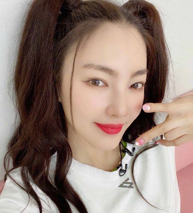 张雨绮|张雨绮成《乘风破浪》最大赢家，开播后拿下三个代言，成功翻盘！