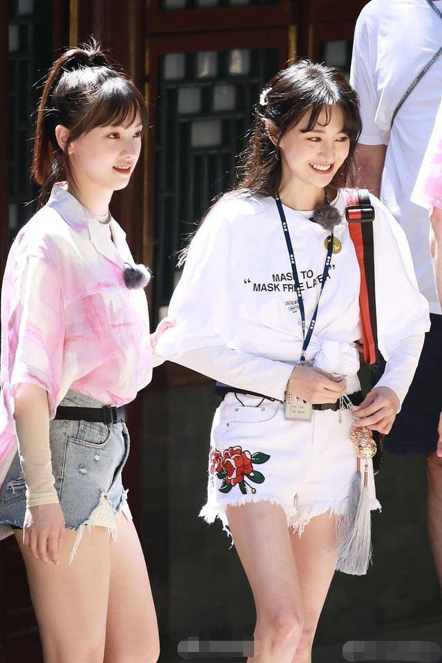 郑爽|郑爽又瘦了？参加综艺生图流出，看到双腿后怀疑自己的眼睛