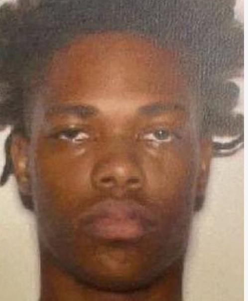 汉弗莱斯|14岁女儿深夜约会黑人男子，白人父亲愤怒掏枪射击对方