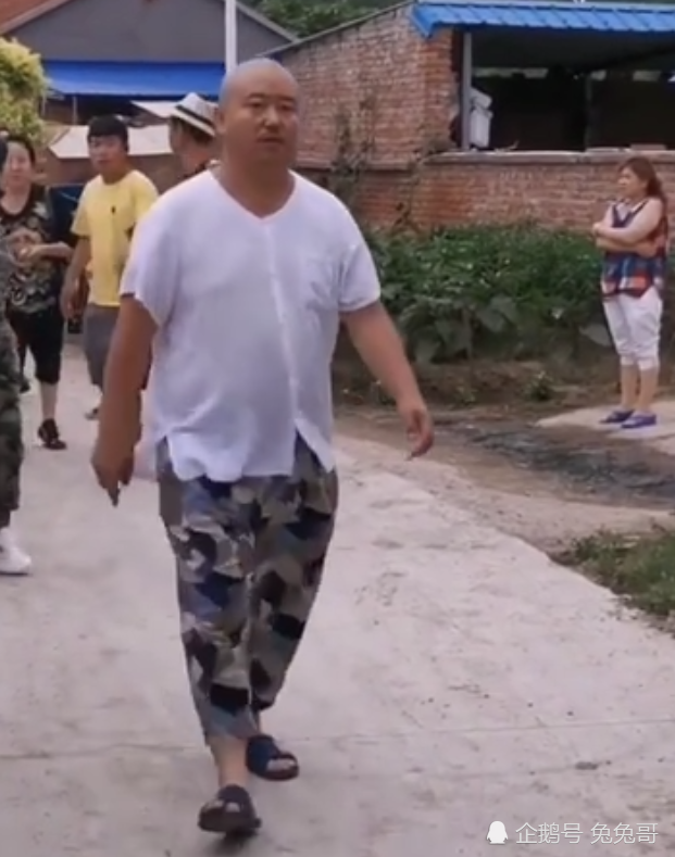 乡村爱情故事|李荣浩不舍王小利版刘能，发声后获王小利回应，还被网友喊话