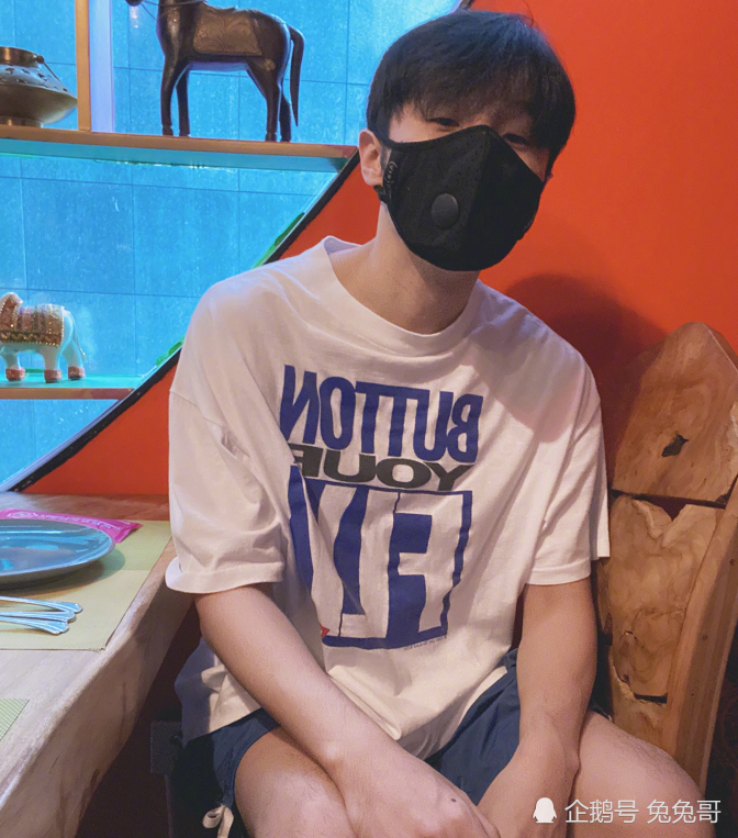 乡村爱情故事|李荣浩不舍王小利版刘能，发声后获王小利回应，还被网友喊话