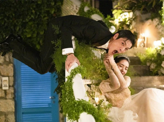 张馨予|明星婚纱照：吉娜优雅，卢靖姗搞怪，看到张馨予：一般人做不来