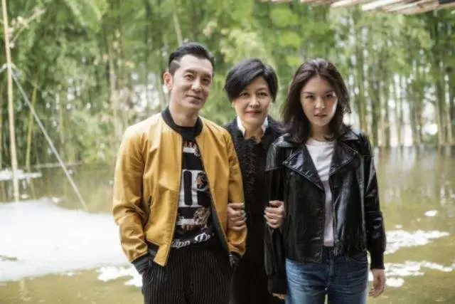 李咏|当年李咏拉着哈文的手：别把我的遗体运回国！一年后哈文说出原因