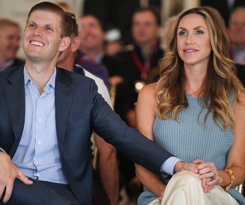 特朗普|特朗普家族腐败案被曝光：两个儿子的另一半每年领十八万美金