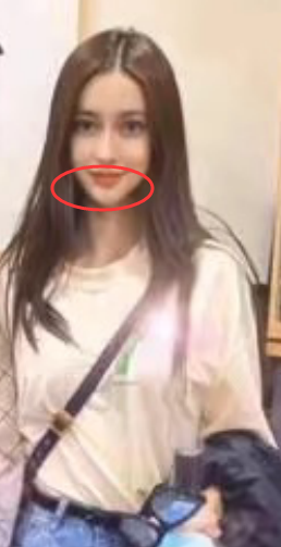 baby|Baby现身普陀山与路人合照，却被吐槽锥子脸极不自然