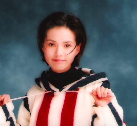 李若彤|李若彤当年有多美？神雕监制赞其可遇不可求，凭照片就受金庸认可