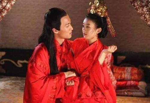 春宵一刻值千金|俗语：“春宵一刻值千金”，下一句你知道吗？为何大家不愿提