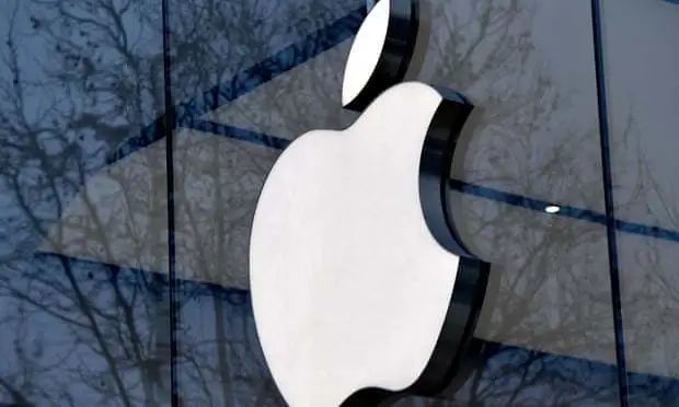 苹果与爱尔兰政府 130 亿欧元巨额税款的官司终于在历时   年后落下