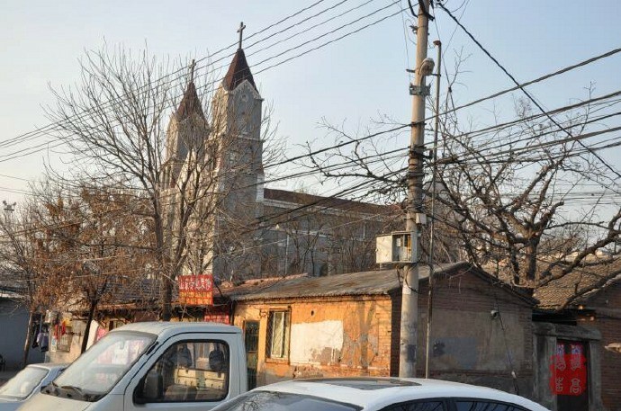 天主堂|这座京西最大天主堂，曾沦为国企仓库，十几年前才又还给教会