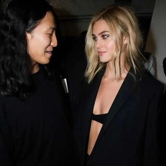 nicolapeltz|为什么都说娶到了她，是小贝的儿子高攀？