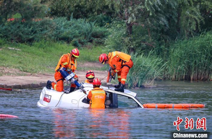北京|北京消防举办防汛应急救援演练 测试检验50余种专业装备