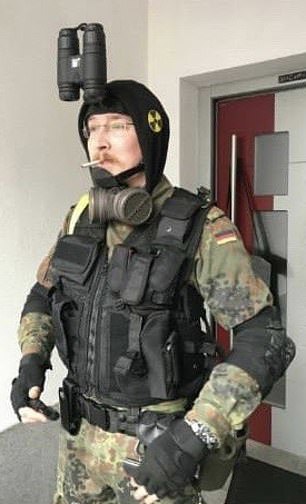 警察|悍匪学起史泰龙？德男子持弓箭夺警枪躲进深山，上千警力苦寻3天未果