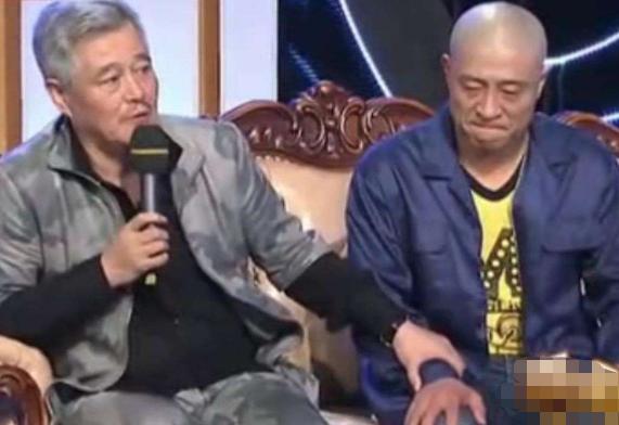 赵本山|《乡爱》刘能换角原因曝光：王小利迷恋直播，赵本山要求停播闹掰