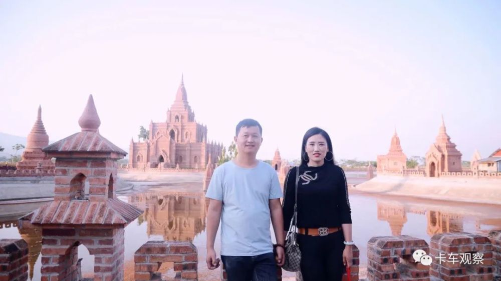 跑云南,那时候全是盘山路,晚上翻大山,前面两个车停着不动,孙桂芝还