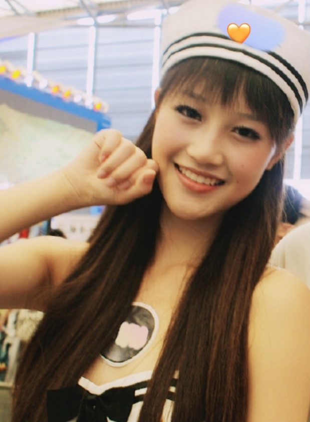 蓝盈莹|别再被蓝盈莹骗了！早年旧照流出，跟现在比完全就是两个人