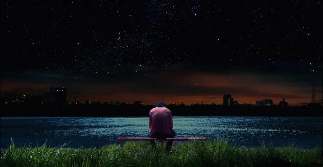 近年来,笔者观察到一个现象:在高校,即便是吃饭时间,一些大学门口的