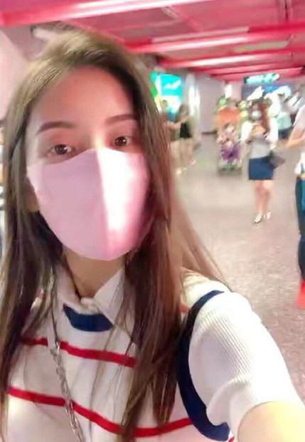 方媛|32岁方媛晒麻花辫造型，美颜后皮肤光滑似婴儿，去掉滤镜认不出