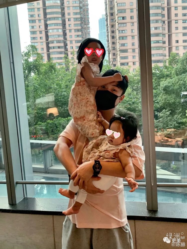 陈赫|曾美过杨幂，如今“馒化”成张大奕2.0，陈赫老婆整到认不出