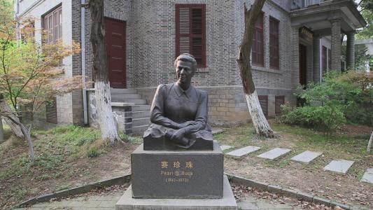 美国|美国女作家视中国为第二故乡，获诺贝尔奖称：侵略者会被中国赶走