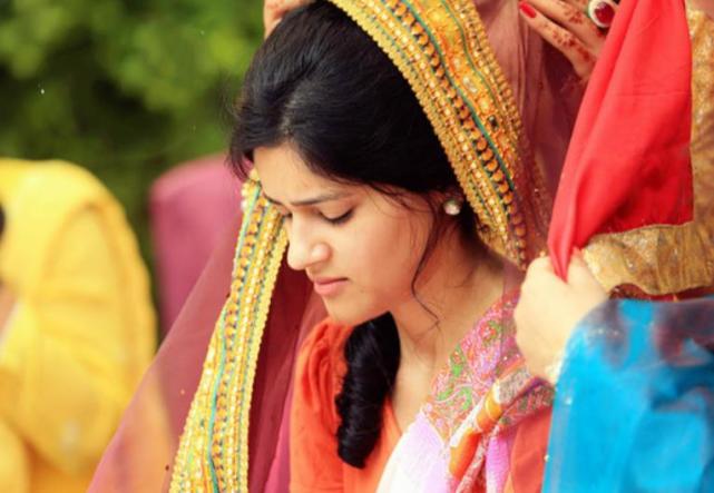 30岁不丹王后惊艳!出席印度婆罗门婚礼,稳居c位抢了新娘风头