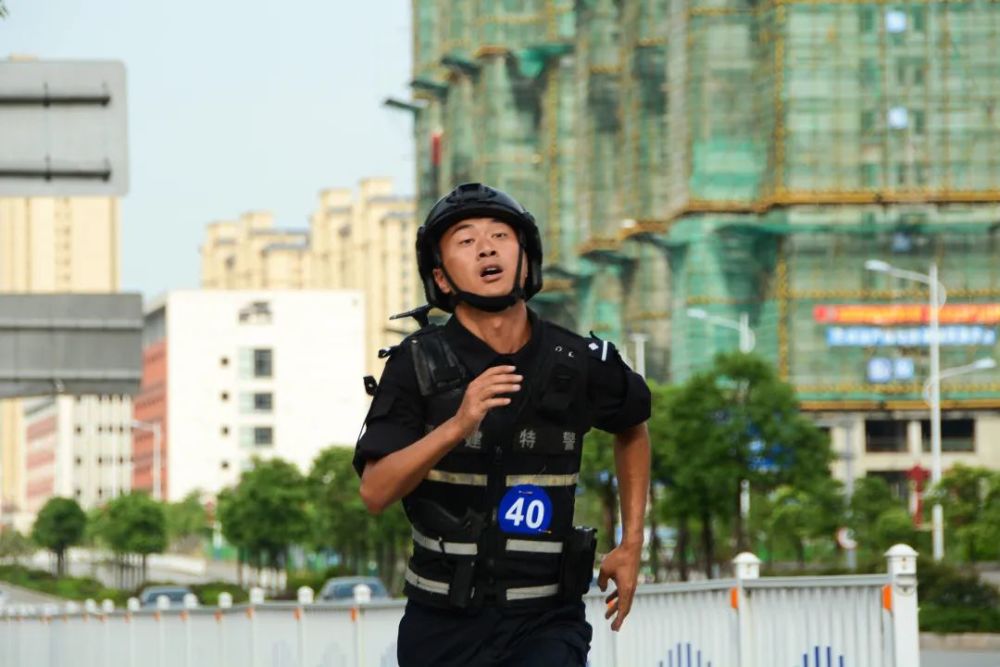 火力全开蕉城巡特警勇夺三连冠
