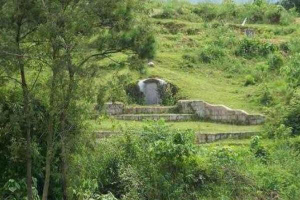 什么样的坟地才是风水宝地只要掌握4点你也可以选到风水宝地