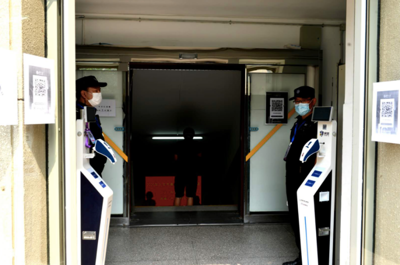 高考|记者走进高考阅卷现场：阅评工作过半，满分作文已出现