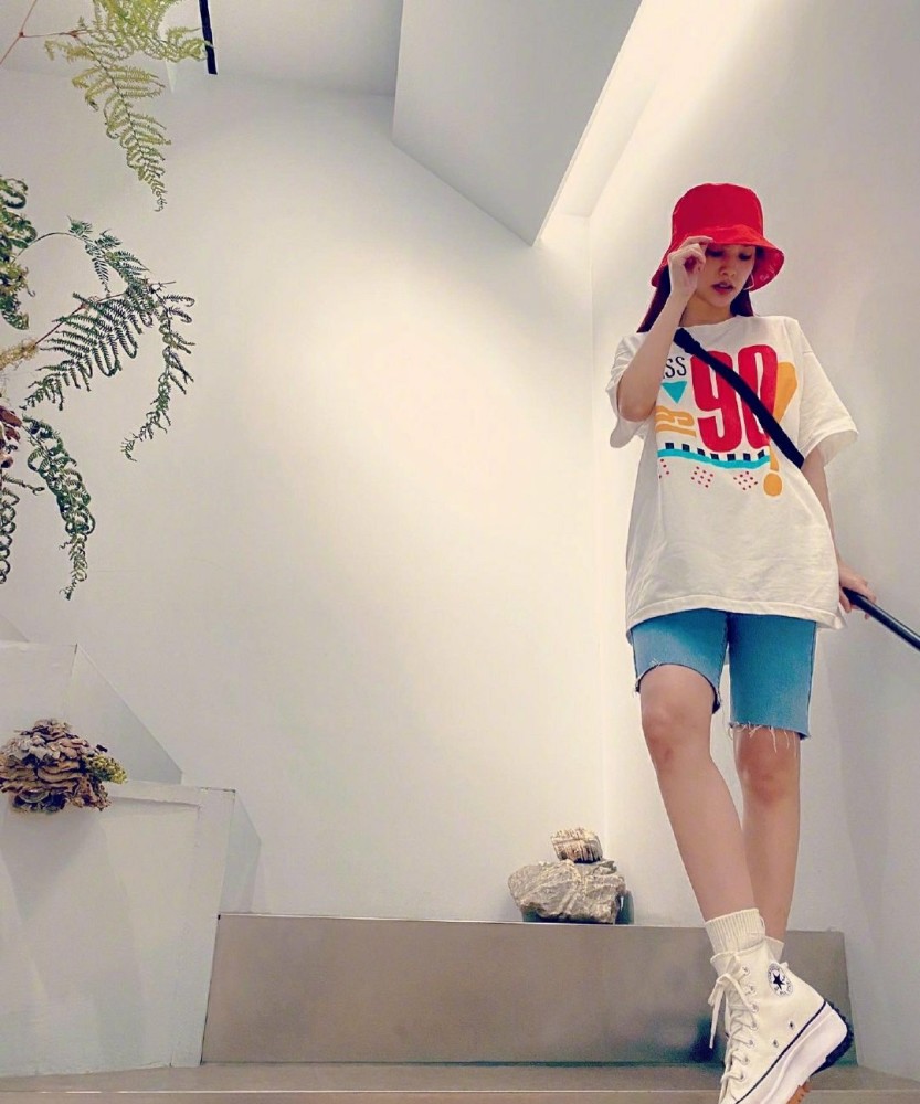 杨丞琳|杨丞琳秀恩爱：先生又帮我买衣服，真适合我