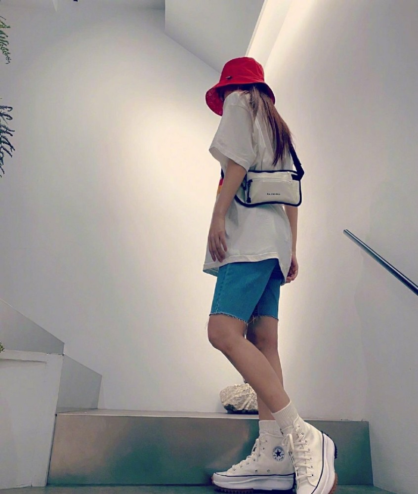 杨丞琳|杨丞琳秀恩爱：先生又帮我买衣服，真适合我