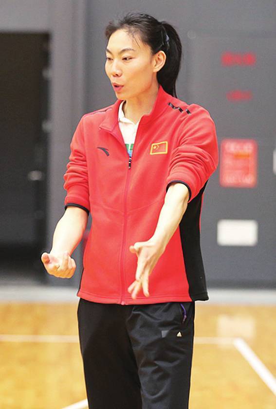 从替补到中国女排夺冠奇兵张萍退役后去香港求学压力大到差点崩溃