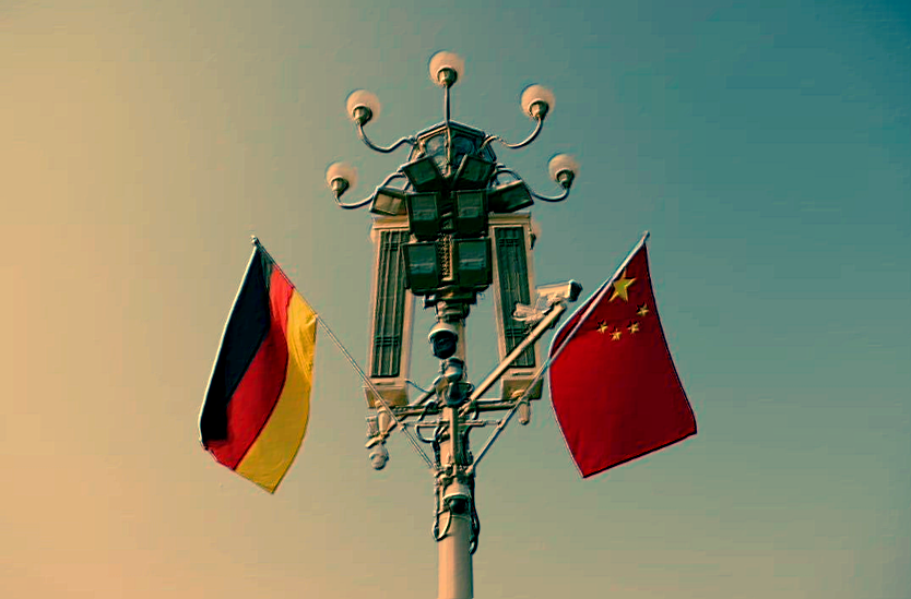 德国_时政|英国屈服于美国压力，德国却拒绝封禁华为设备，背后或有3个原因