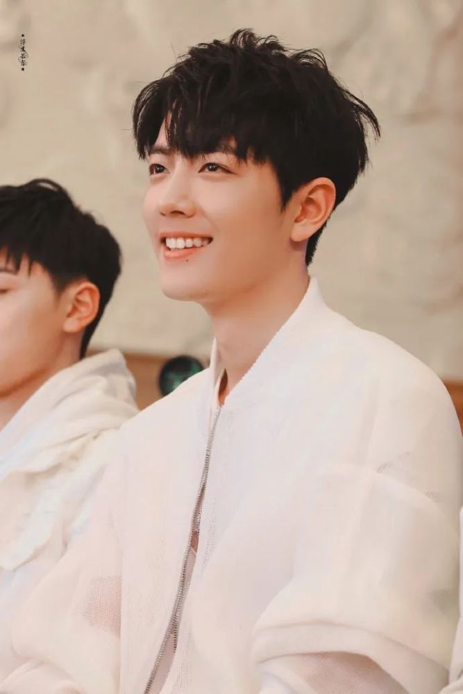 肖战工作室|肖战工作室再次呼吁！提出四条倡议，向阳而生