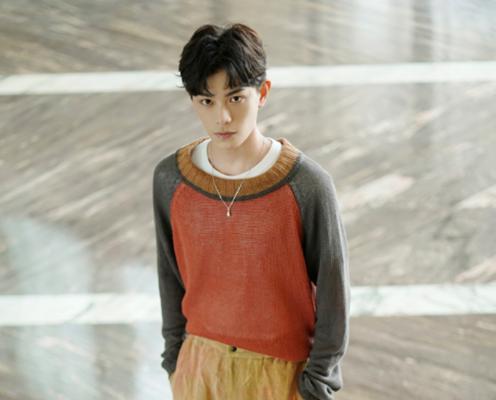 丁禹兮|丁禹兮最新照又被嘲，姿势怪被指模仿青蛙，表情单一与剧中反差大